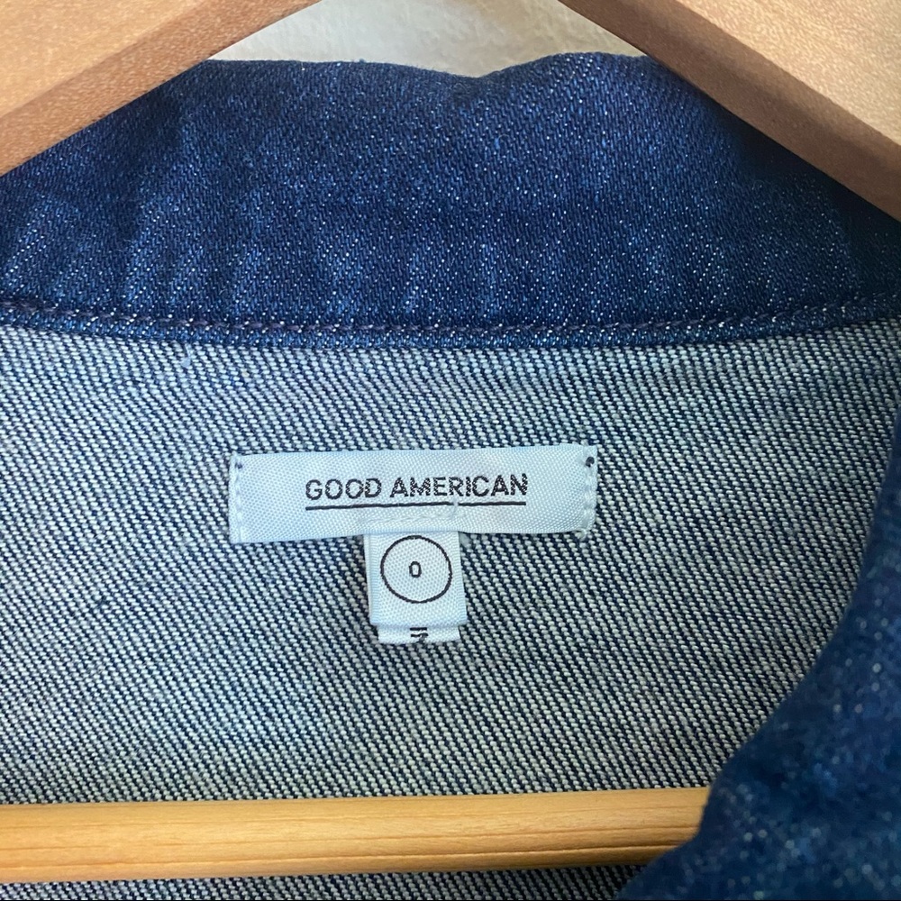 Good American The 70s Icon Belted Cropped Denim Jacket Deep Blue 0 XS NWT - Picture 6 of 16